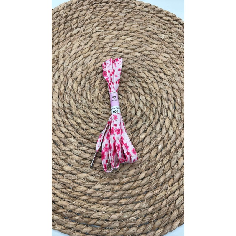 Paire de lacets rose fleurs