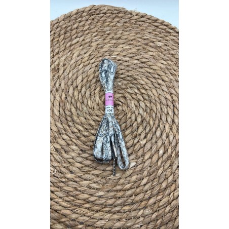 Paire de lacets fleurs noir et beige