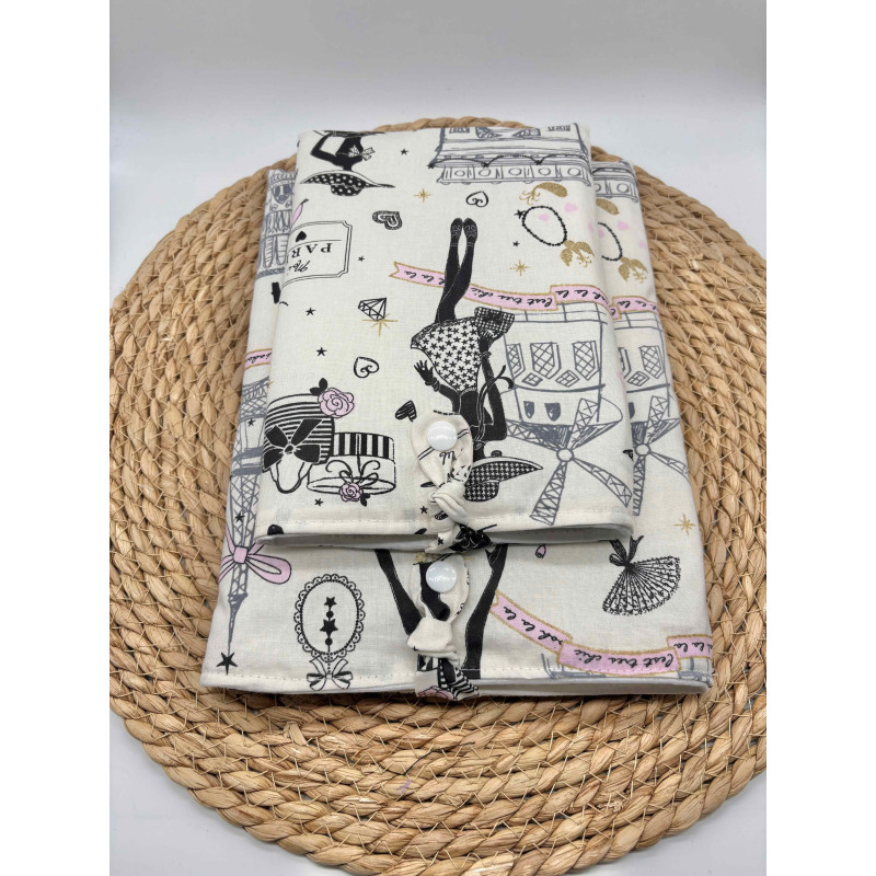 Pochette à livres Poche ou Broché Paris