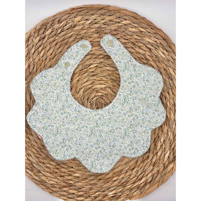 Bavoir fleurs vert d’eau