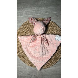 Doudou lapin liberty rose